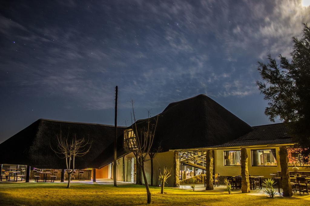 Etotongwe Lodge Outjo Kültér fotó